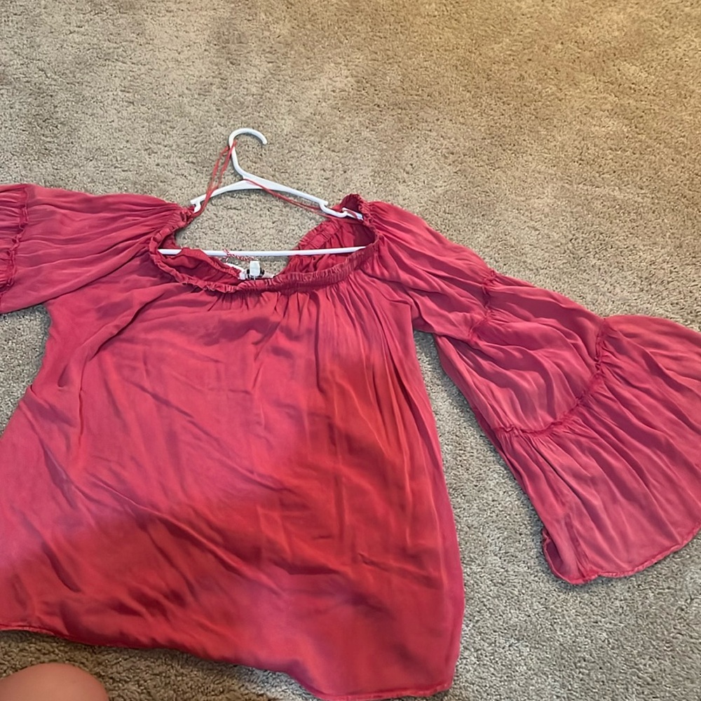 Off the shoulder pink top new with tags